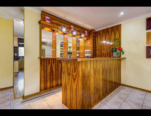 4 BEDROOM FREEHOLD FOR SALE IN RYNFIELD